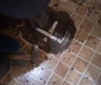 荆门市卫生间漏水维修公司为您分享下卫生间渗水如何处理及注意事项
